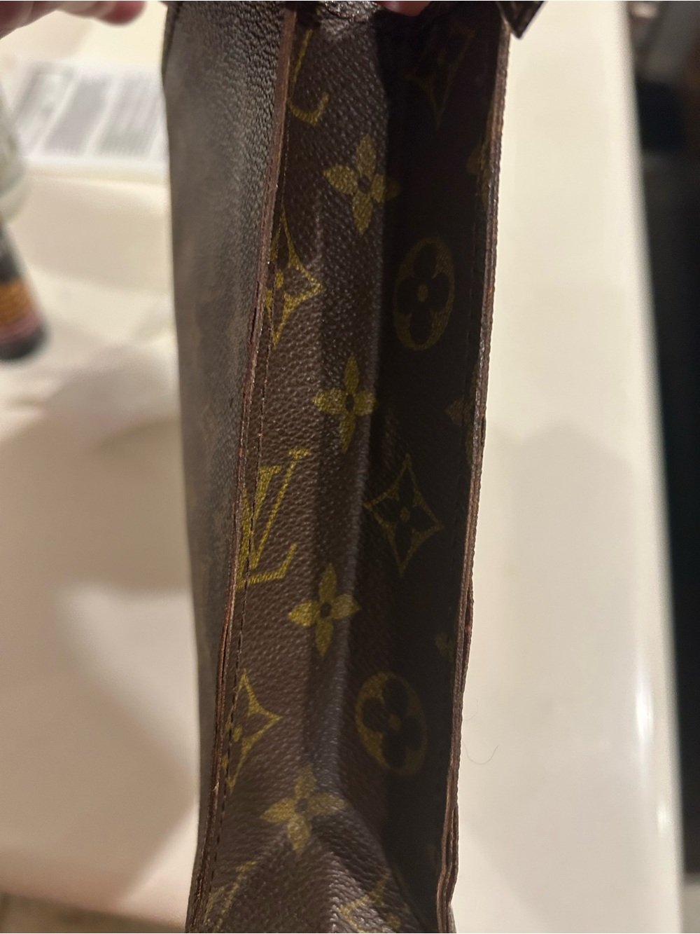 Louis Vuitton Brown Vintage 26 Toiletry - Picture 6 of 8